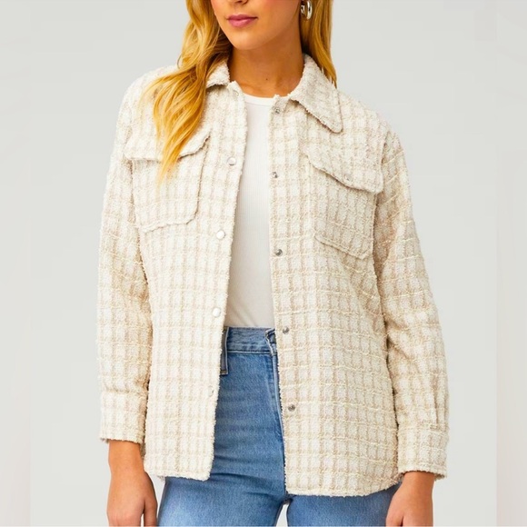BB Dakota by Steve Madden Tops - BB DAKOTA STEVE MADDEN Tweed Nevermind Boucle Snap Shirt Jacket Cream Tan Med